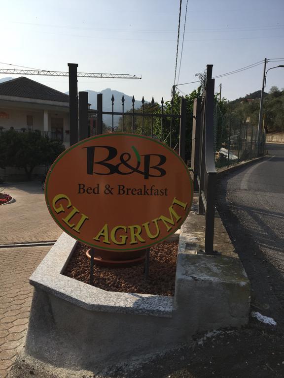 Gli Agrumi Bed and Breakfast Giustenice Eksteriør billede